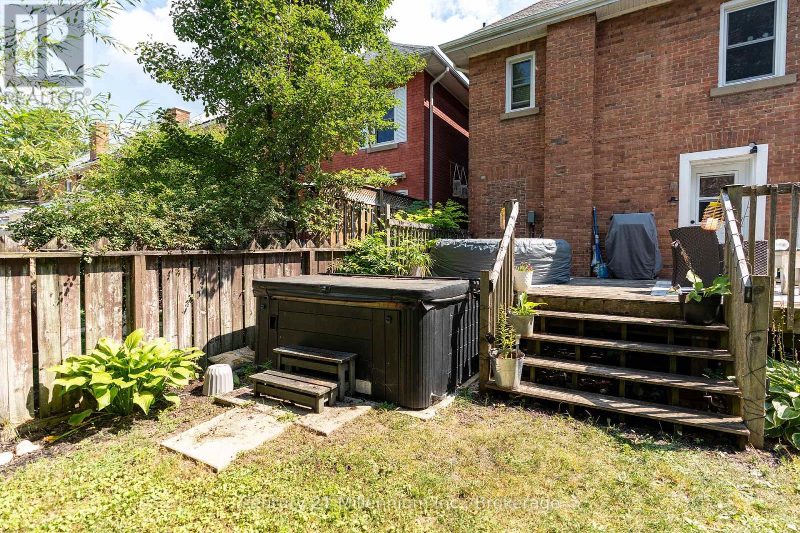 1186 2ND AVENUE W - Image 31