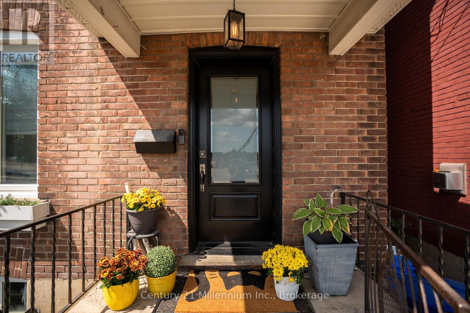 1186 2ND AVENUE W - Image 9