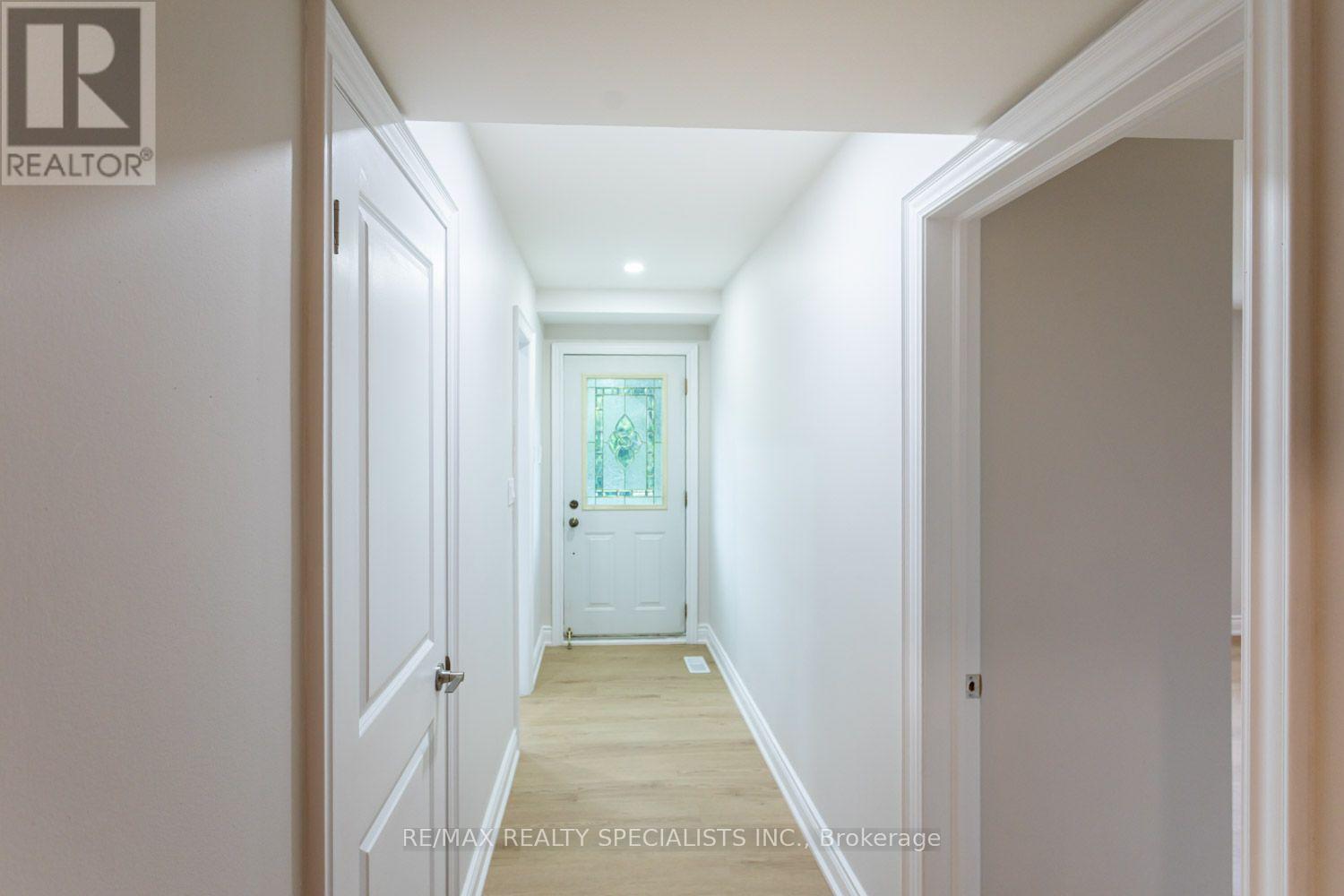 22 HEATHVIEW AVENUE - 31