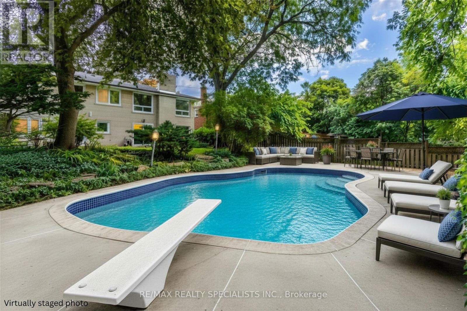 22 HEATHVIEW AVENUE - 40