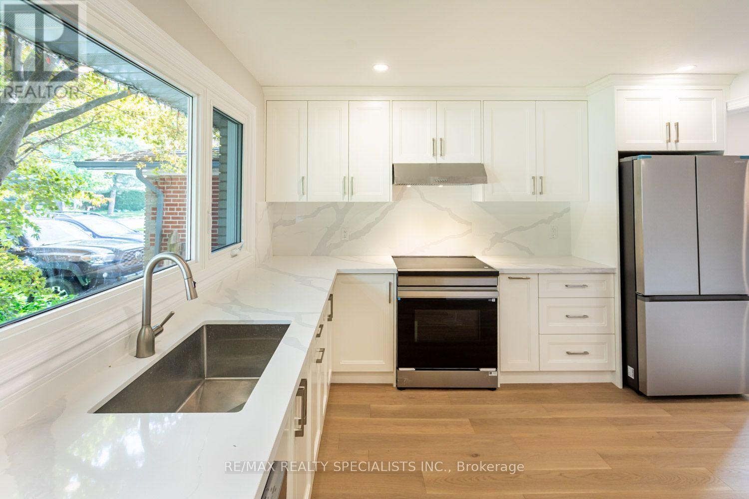 22 HEATHVIEW AVENUE - 5