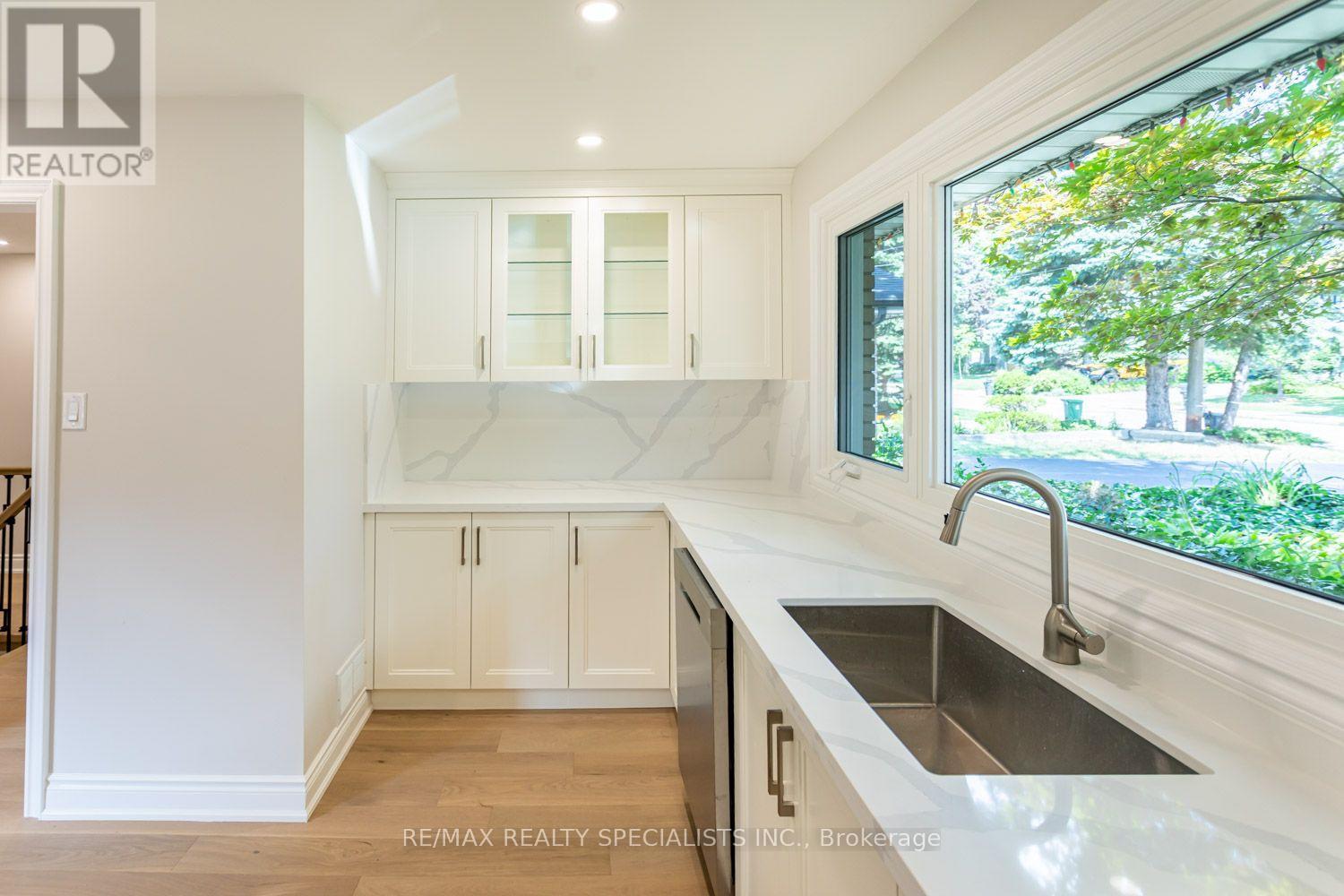 22 HEATHVIEW AVENUE - 6