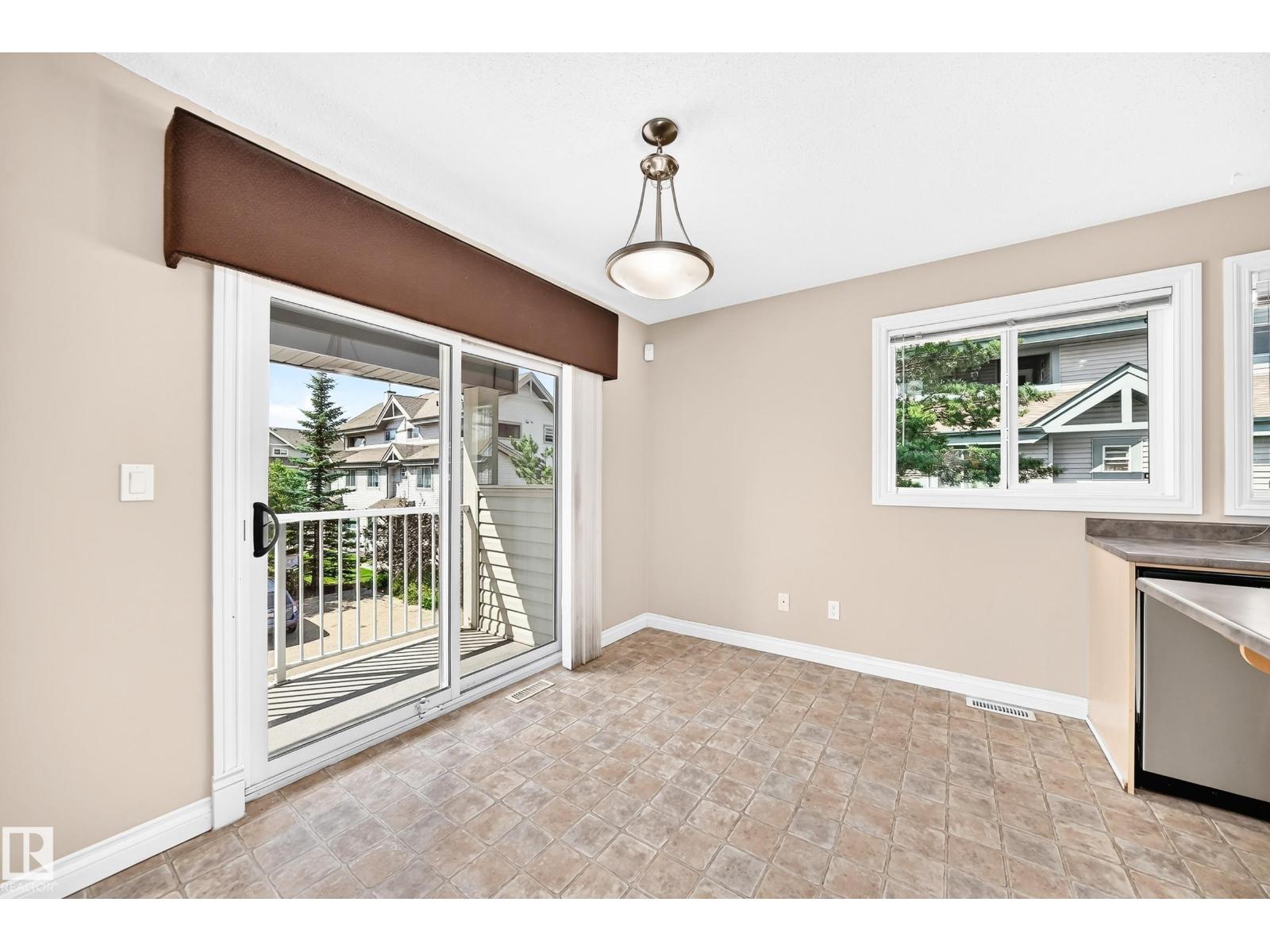 #54 12050 17 AV SW - 10
