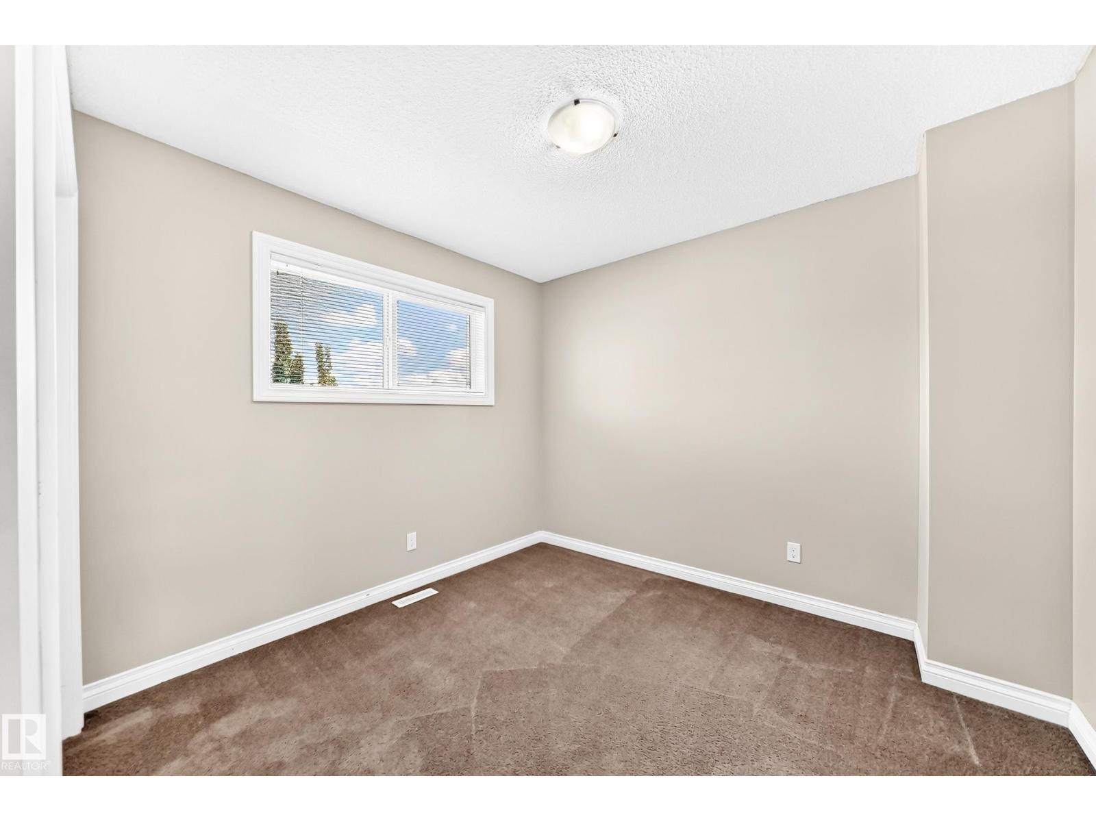 #54 12050 17 AV SW - 28