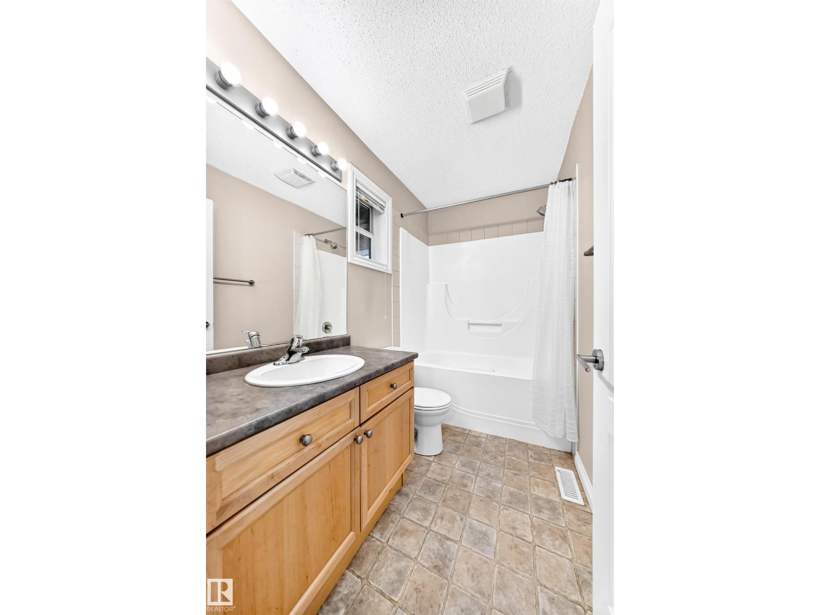 #54 12050 17 AV SW - 30