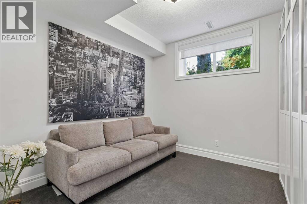 3922 16A Street SW - 27