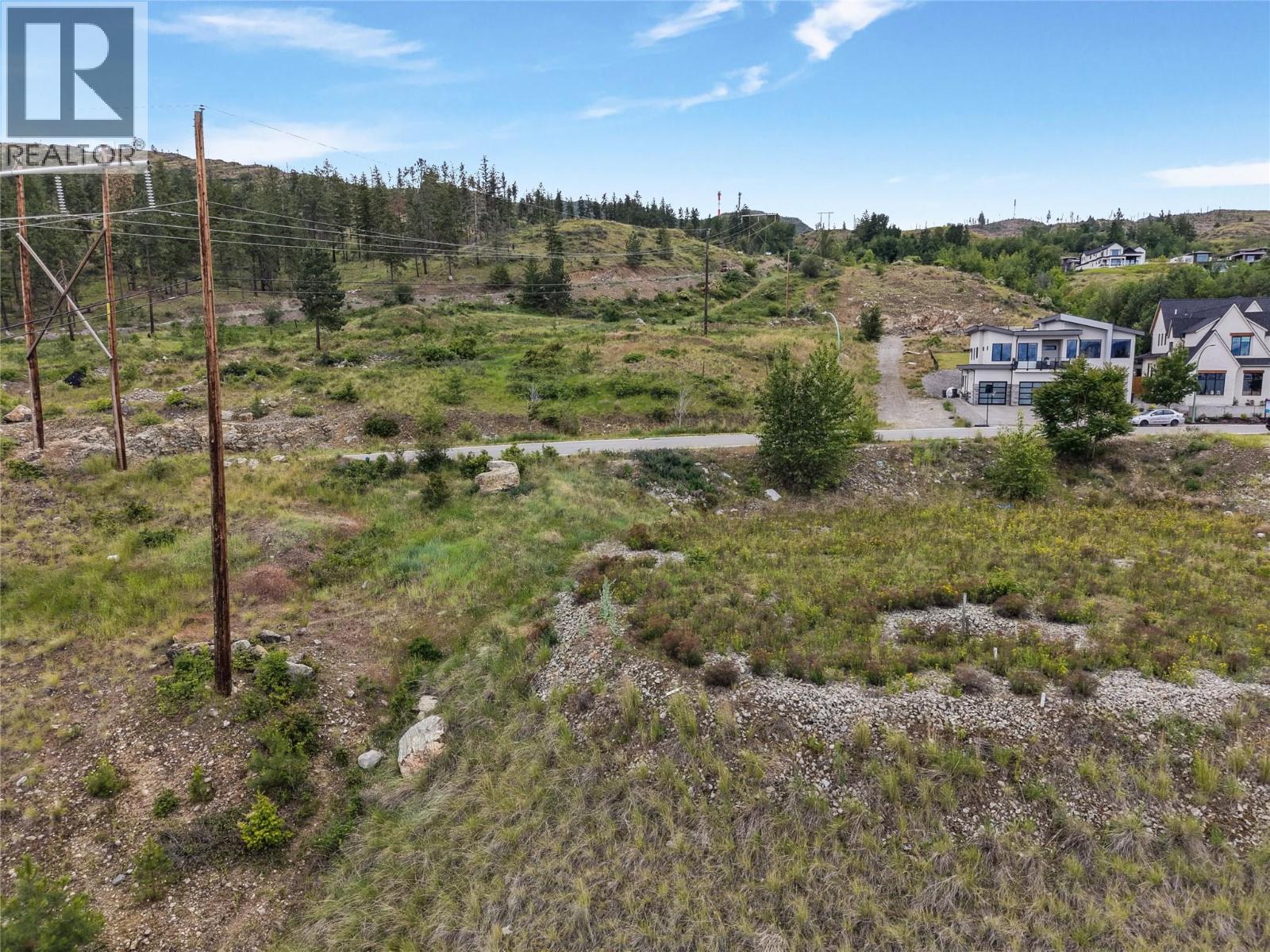  523 Trumpeter Road, Kelowna