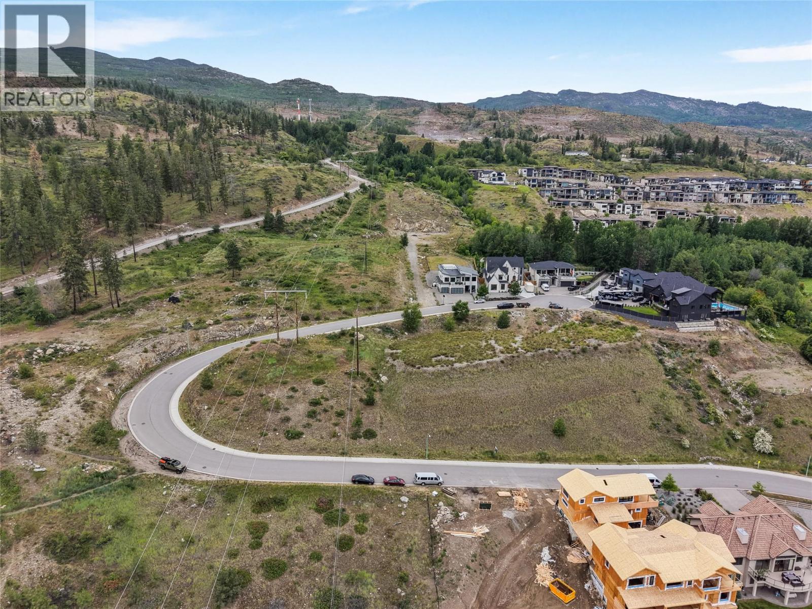  523 Trumpeter Road, Kelowna