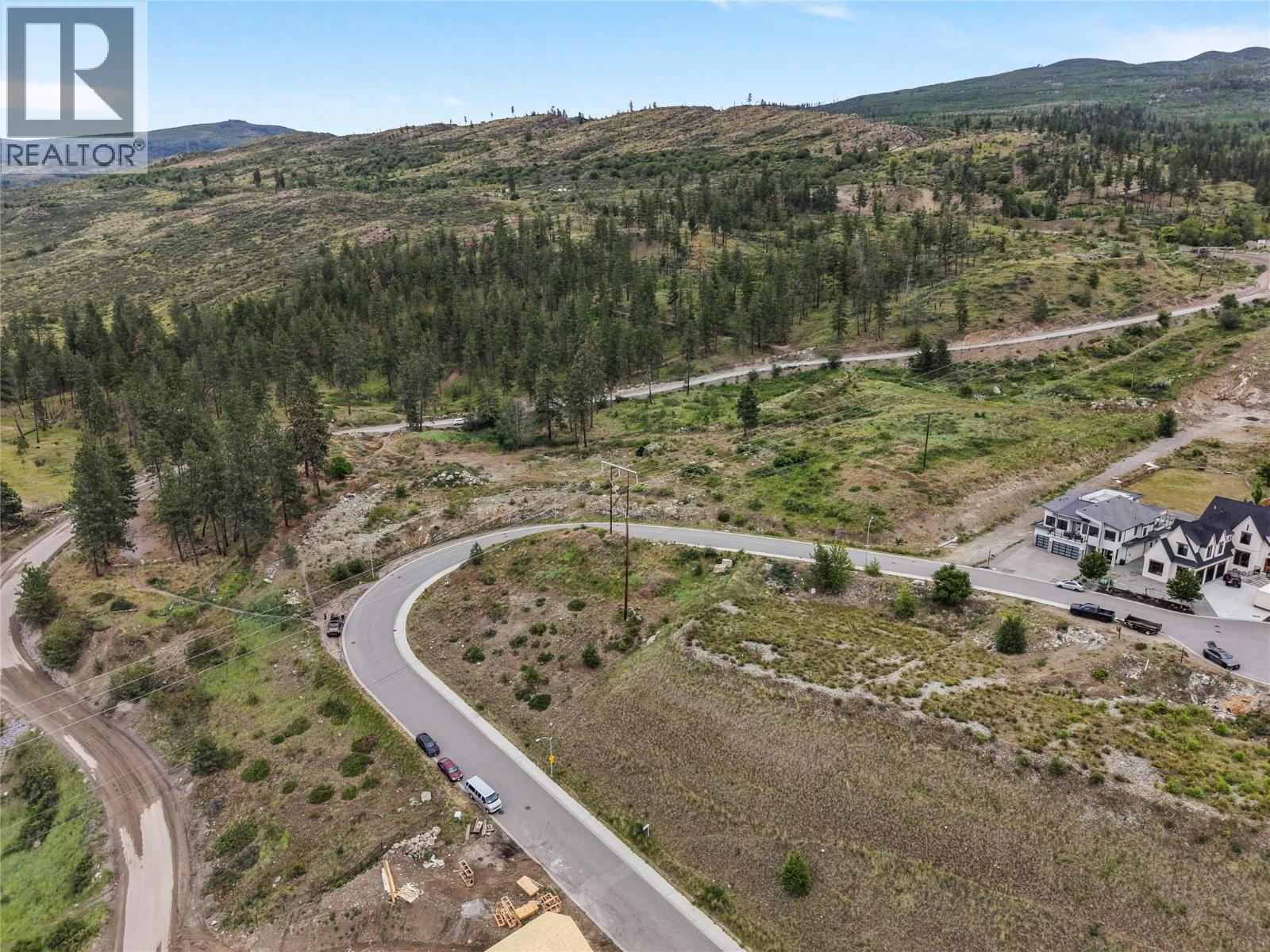 523 Trumpeter Road, Kelowna