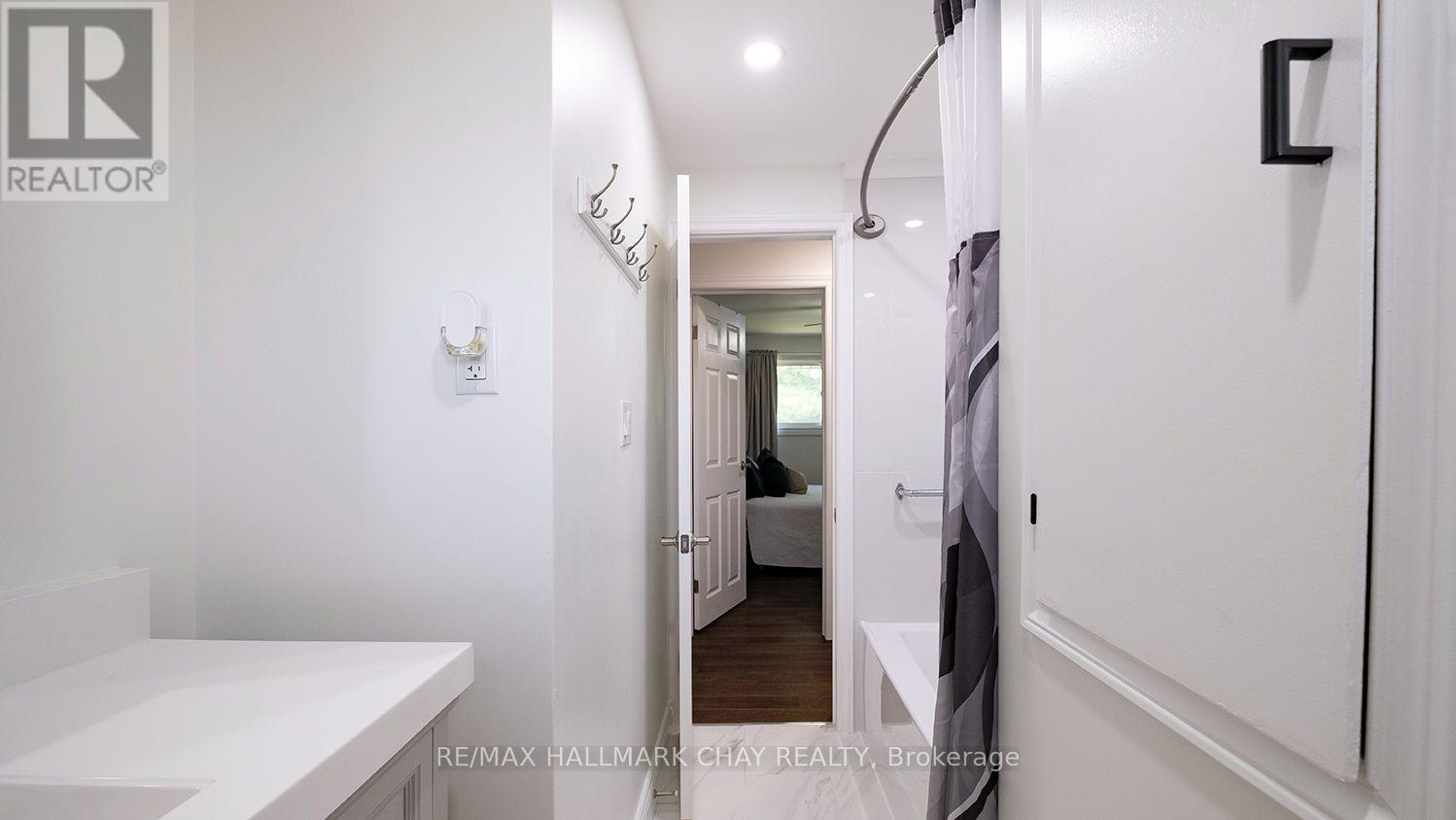 29 LEE AVENUE - Image 21