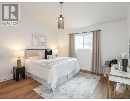 Bedroom 3 - 6364 Sherwood Road, Niagara Falls, ON L2E5L8 Photo 6