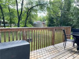 27 2nd Avenue, Gimli, MB R0C1B0 Photo 14