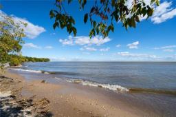 27 2nd Avenue, Gimli, MB R0C1B0 Photo 17