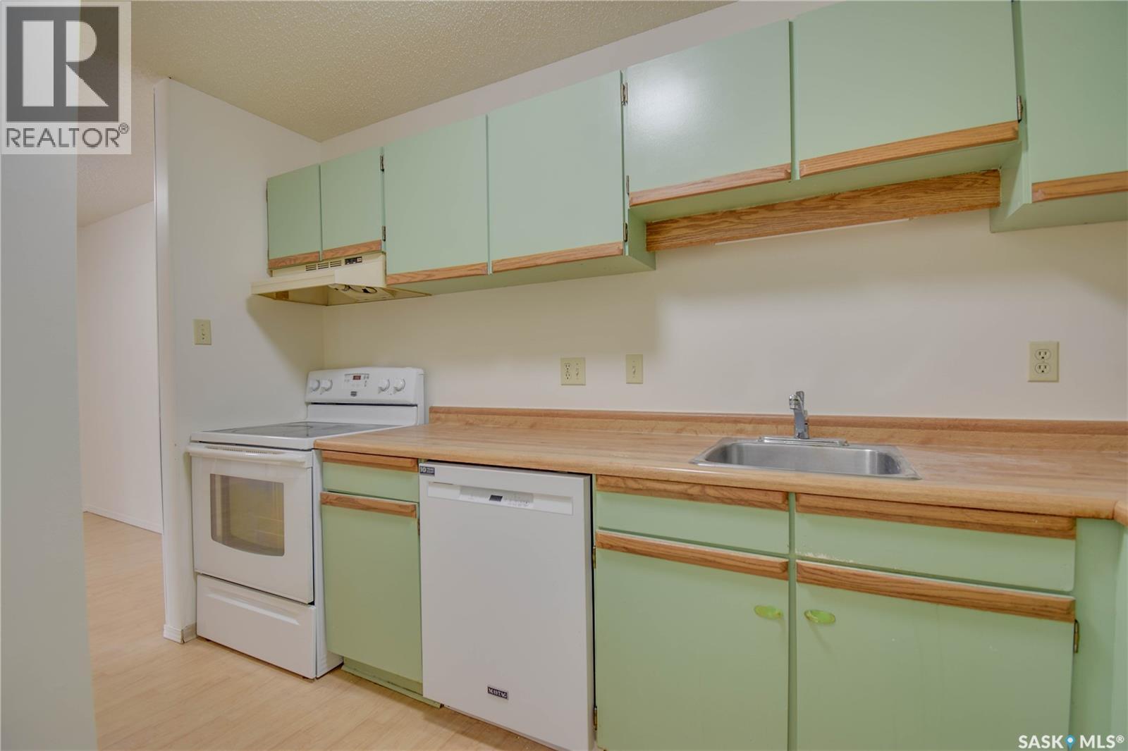 #101 375 Kingsmere BOULEVARD - 2