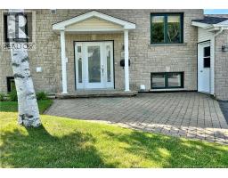 25 Des Seigneurs Street, Edmundston, NB E3V5B1 Photo 31