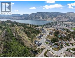 3224 Evergreen Drive, Penticton, BC V2A0H9 Photo 9