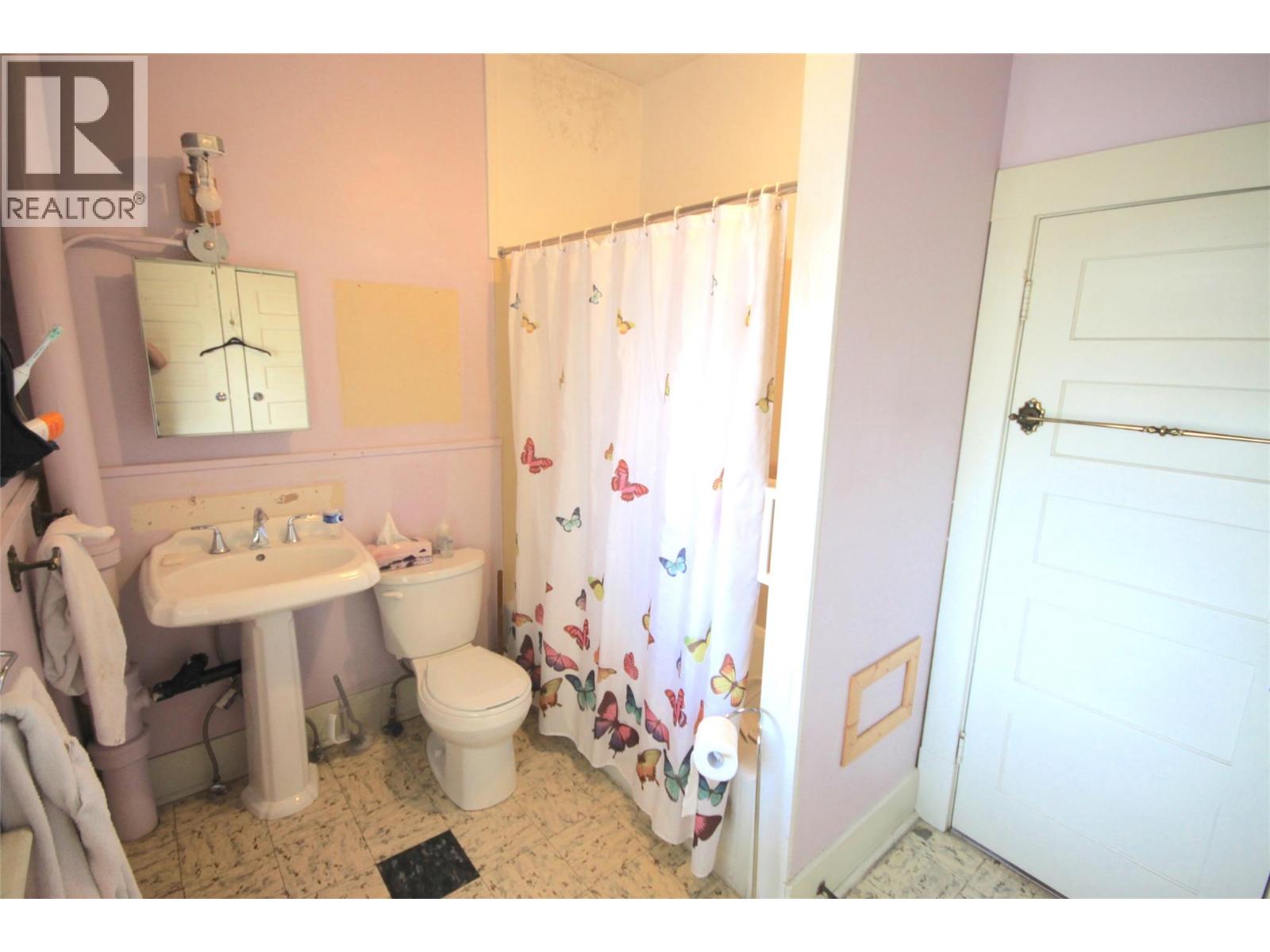 3802 32 Avenue - 12