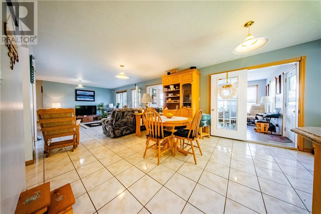 640 Lac Deux Milles Road - Image 10