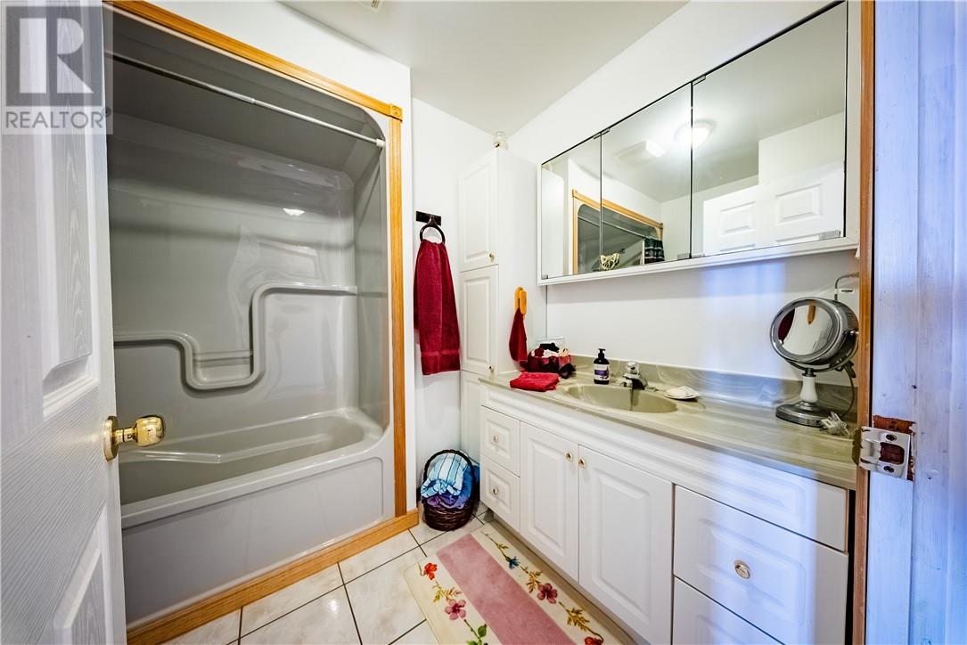 640 Lac Deux Milles Road - 29