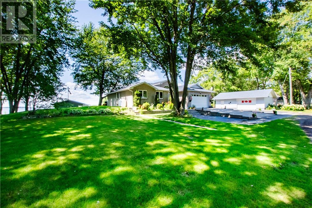 640 Lac Deux Milles Road - 39