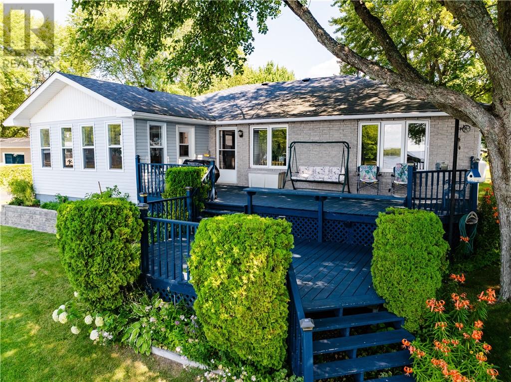 640 Lac Deux Milles Road - Image 44