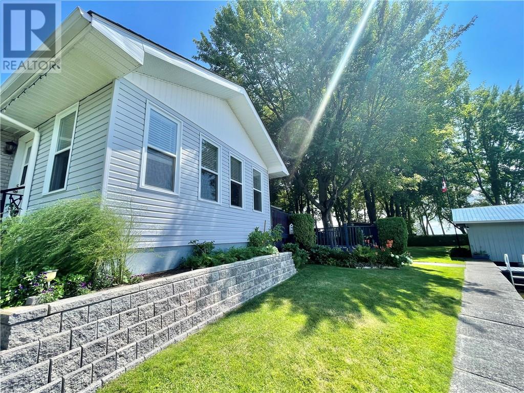 640 Lac Deux Milles Road - 60