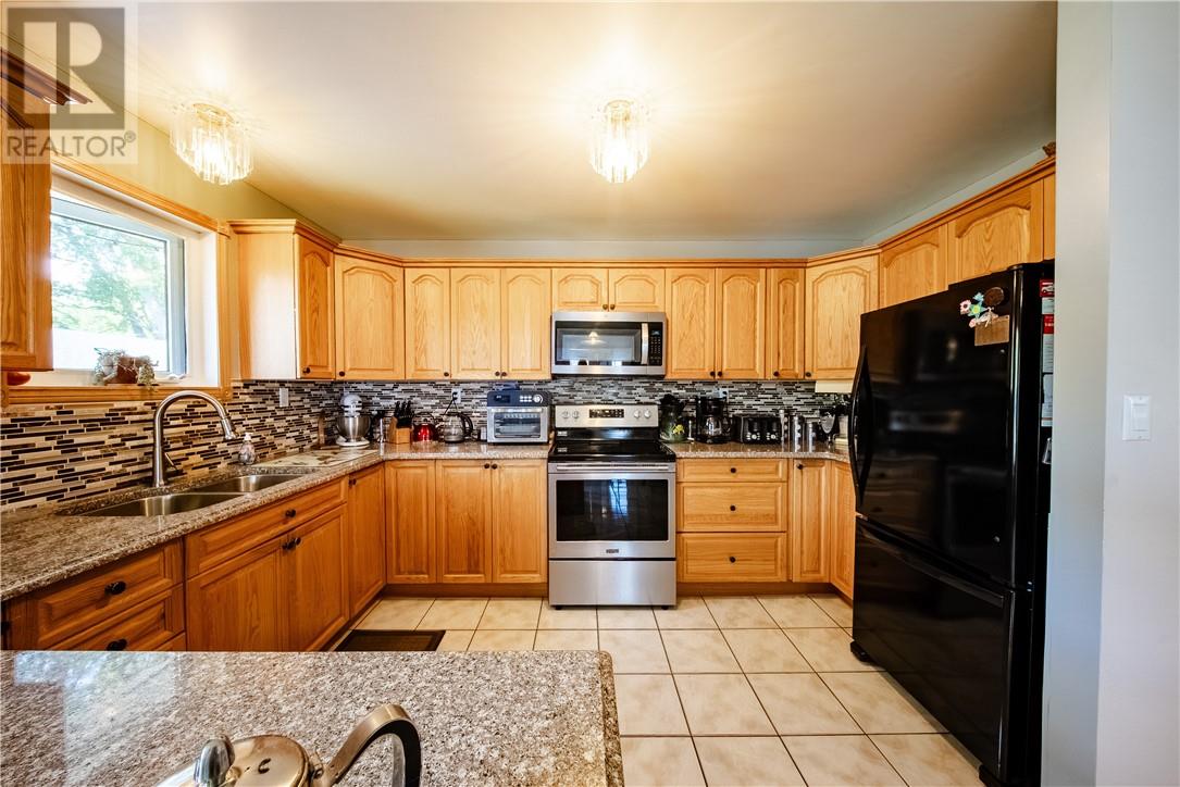 640 Lac Deux Milles Road - 8