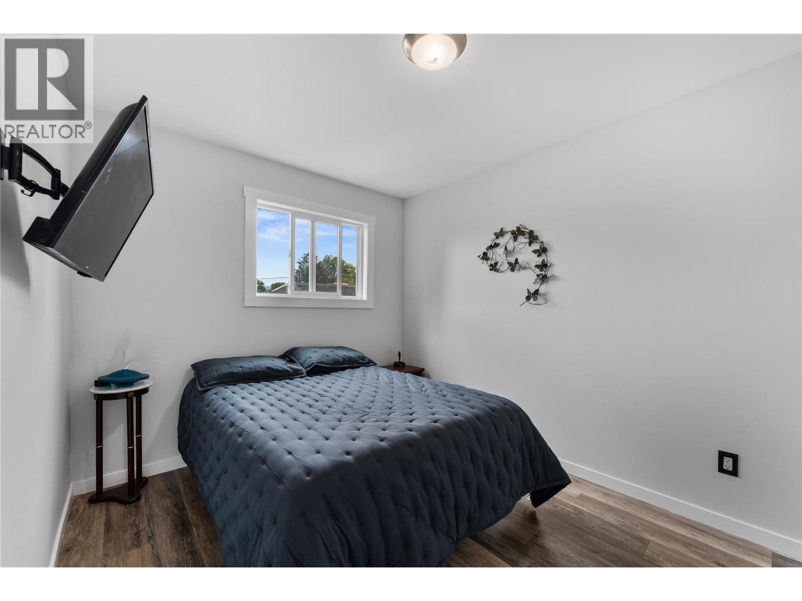 #5 3135 Walnut Street - Image 15
