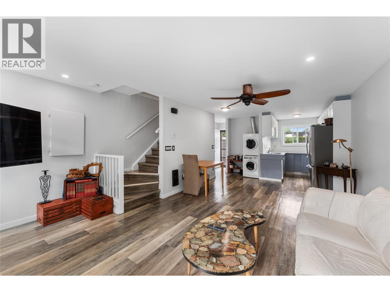 #5 3135 Walnut Street - Image 9
