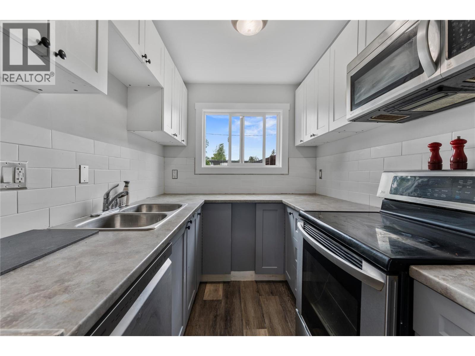 #5 3135 Walnut Street - 2
