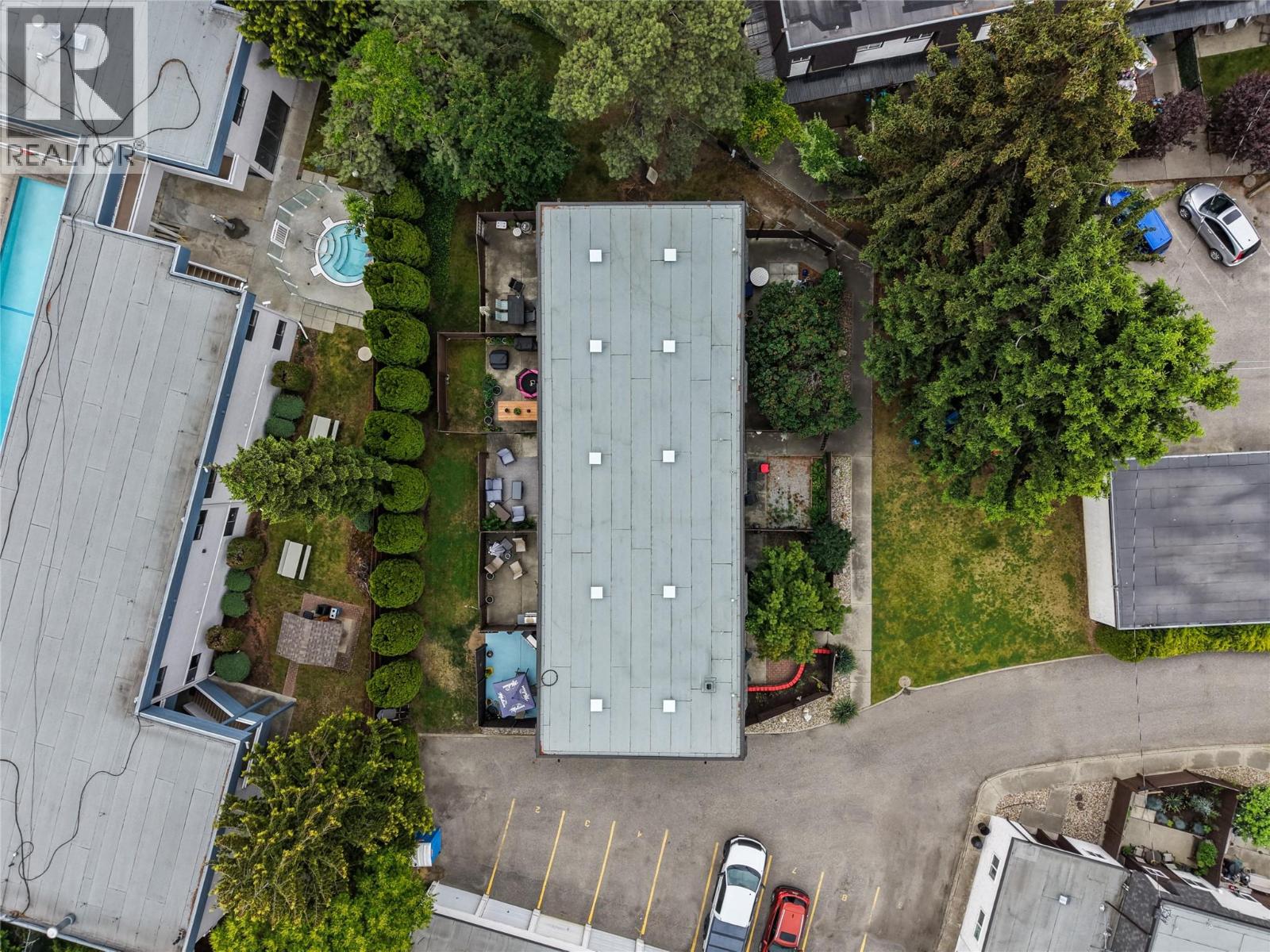 #5 3135 Walnut Street - Image 25