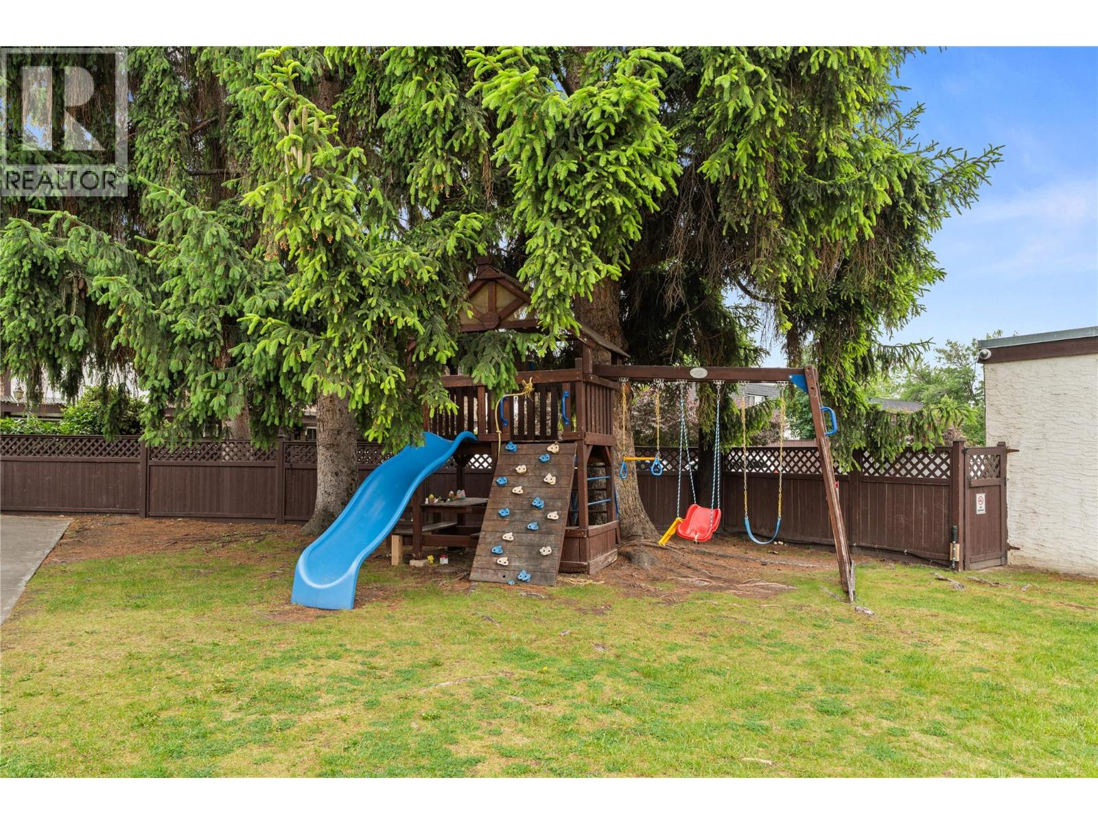 #5 3135 Walnut Street - Image 35