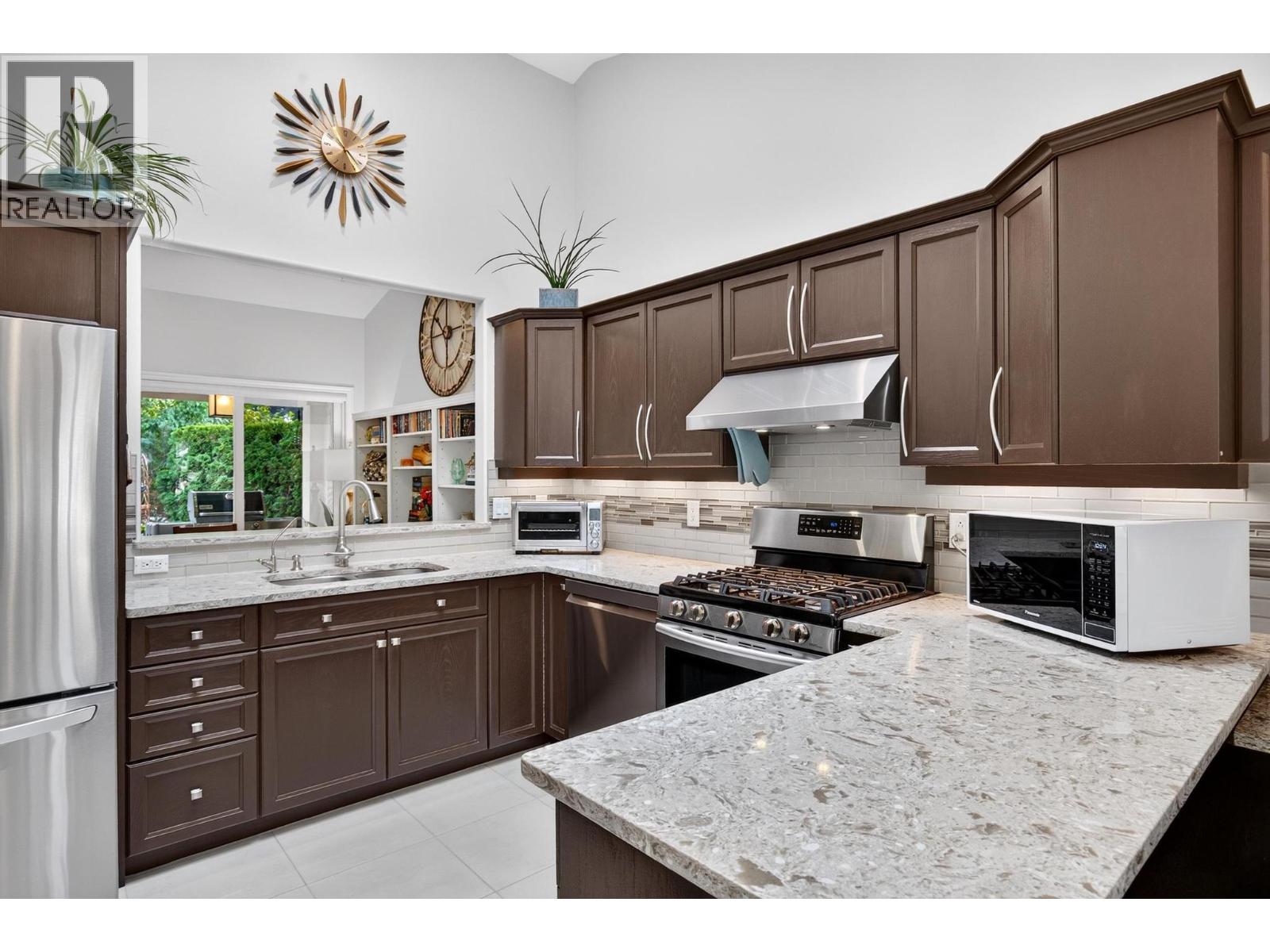 4023 Gallaghers Terrace, Kelowna