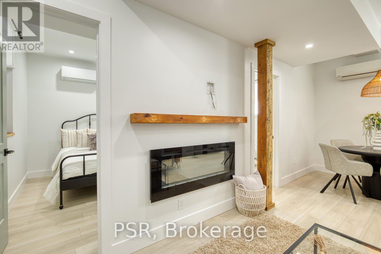 C - 51 DUPONT STREET E — photo 3