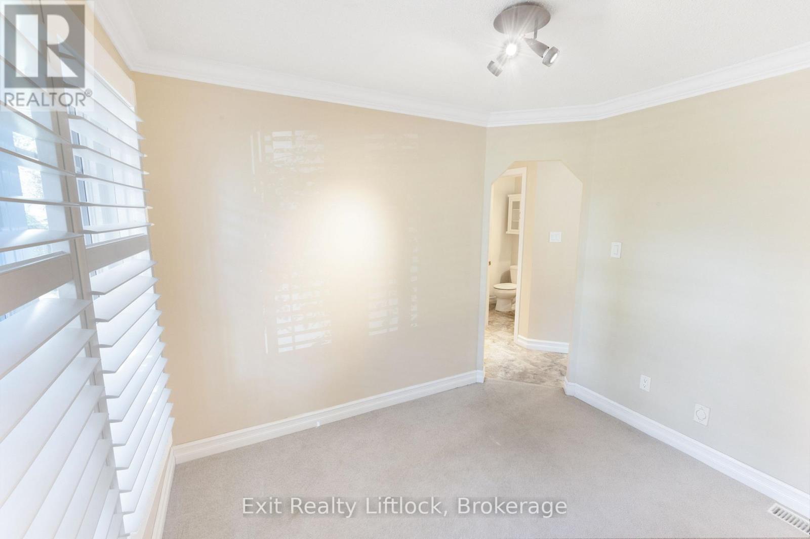 958 SMITHSIDE COURT - Image 11