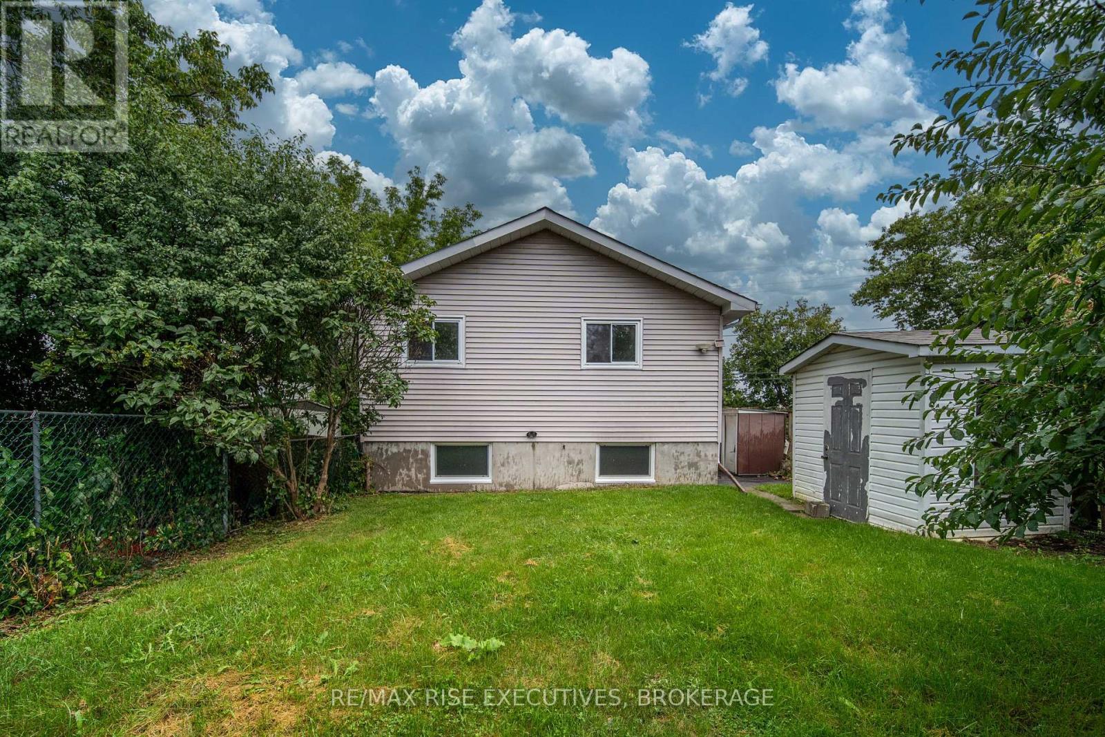 426 MONTREAL STREET - Image 38
