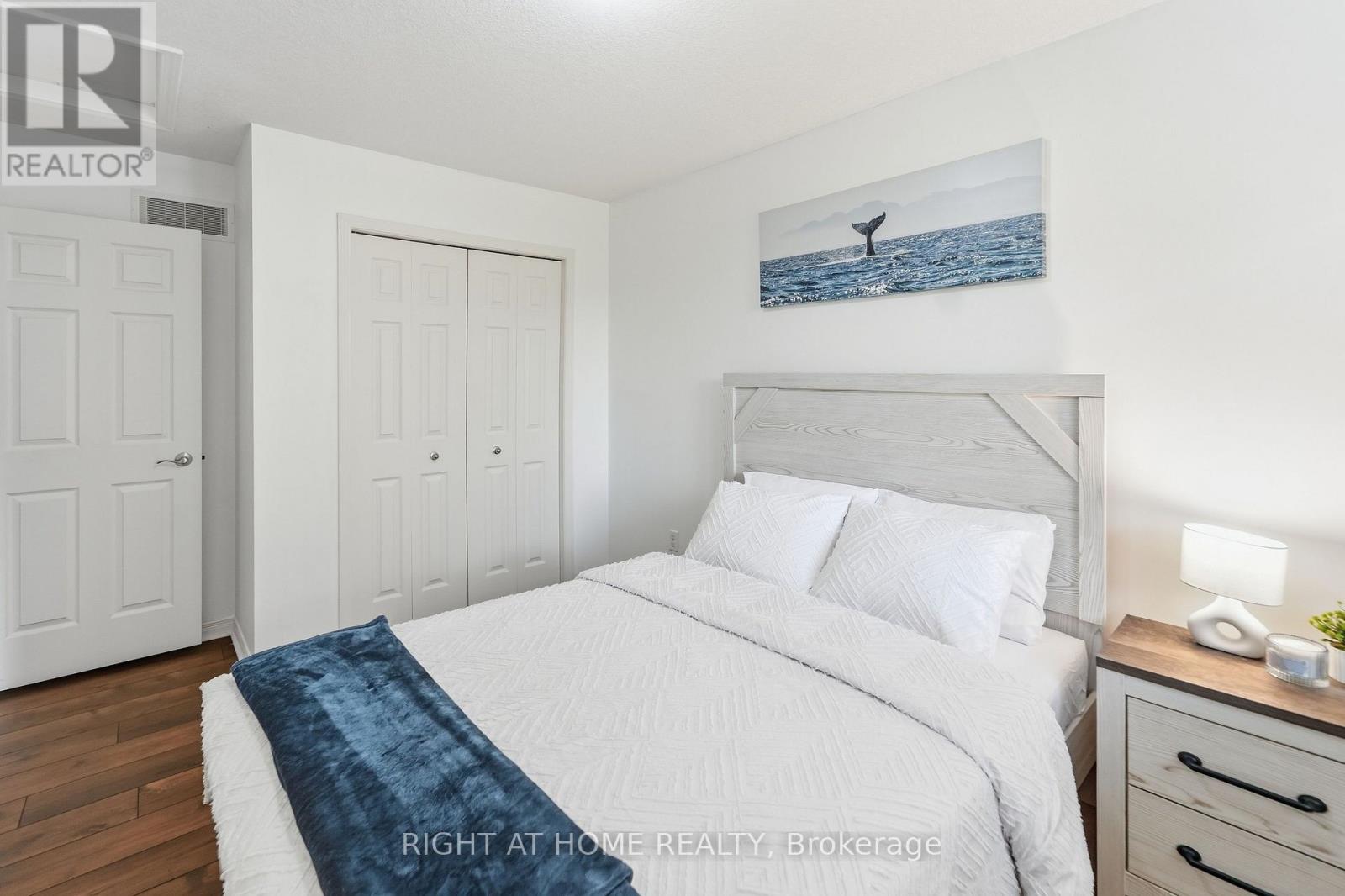 #7 582 HYDE PARK ROAD - Image 20