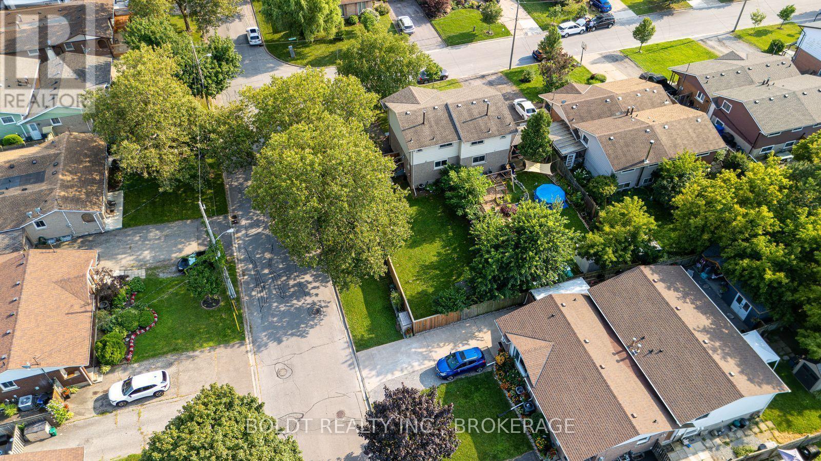 47 BRACKENCREST ROAD - 24
