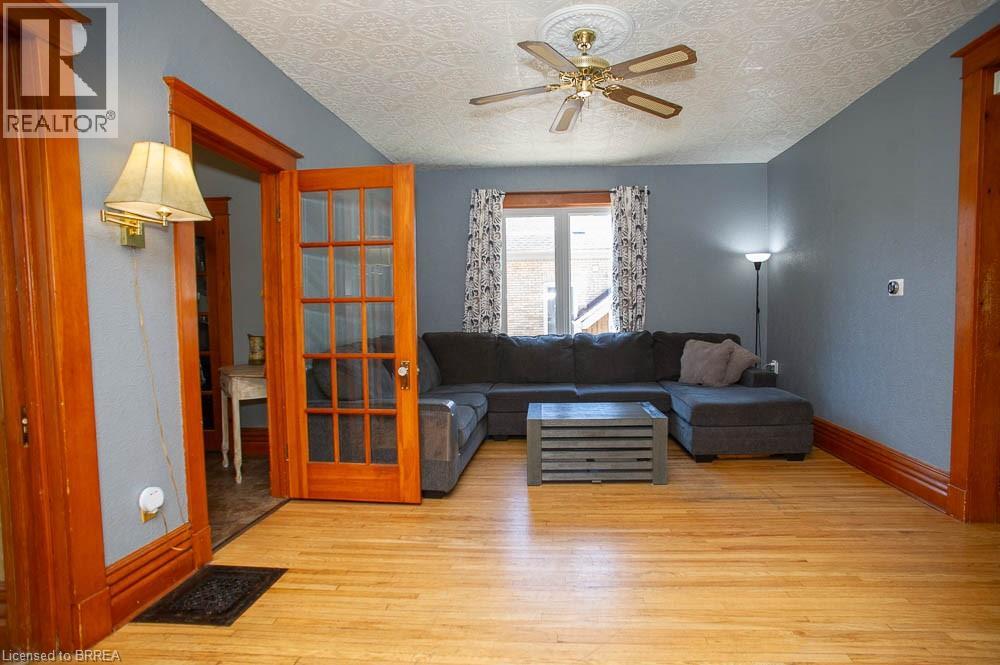 162 GRAND RIVER Street N - Image 9