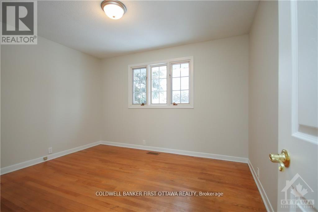 3 Bed, 2 Bath House for Rent in Ottawa – 74 HILLIARD AVENUE, Ottawa – MLS# X13683614 - Image 13
