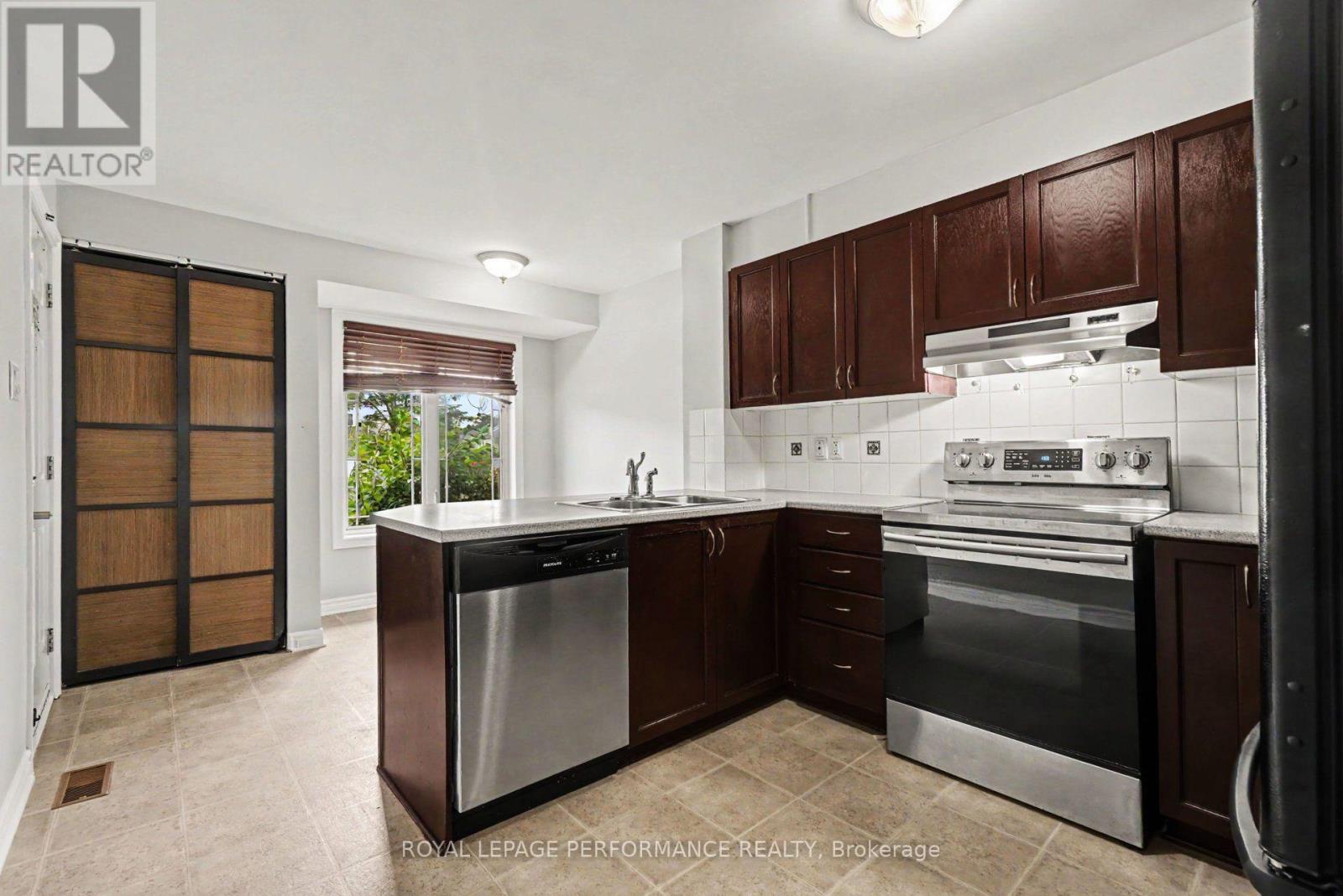 50 BRENTMORE PRIVATE - 8