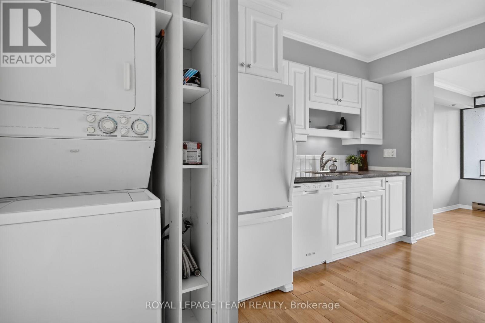 #405 370 DOMINION AVENUE - 15