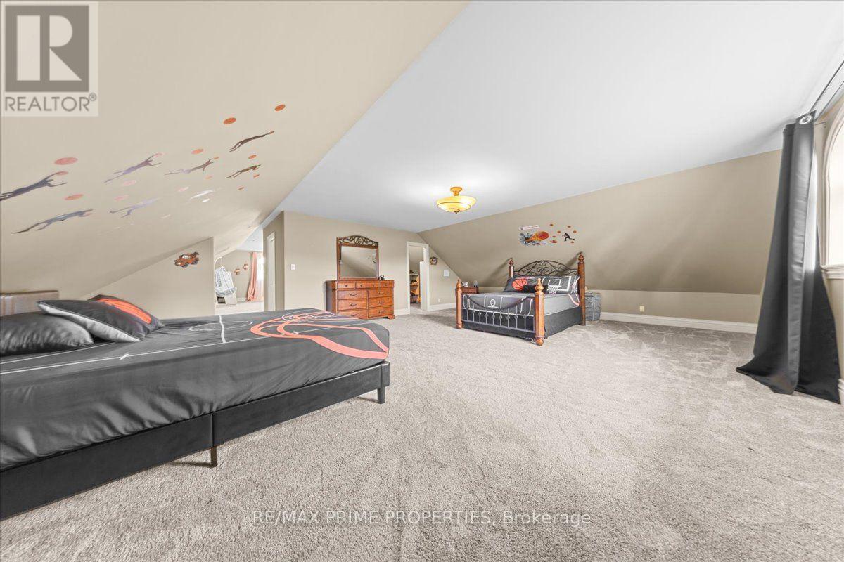 4 Bed, 5 Bath House for Sale in Ottawa – 1435 SHALOM STREET, Ottawa – MLS# X13683792 - Image 35