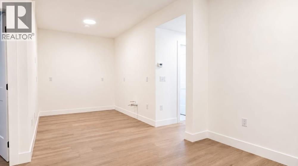 #1 304 Sumac Road - 17