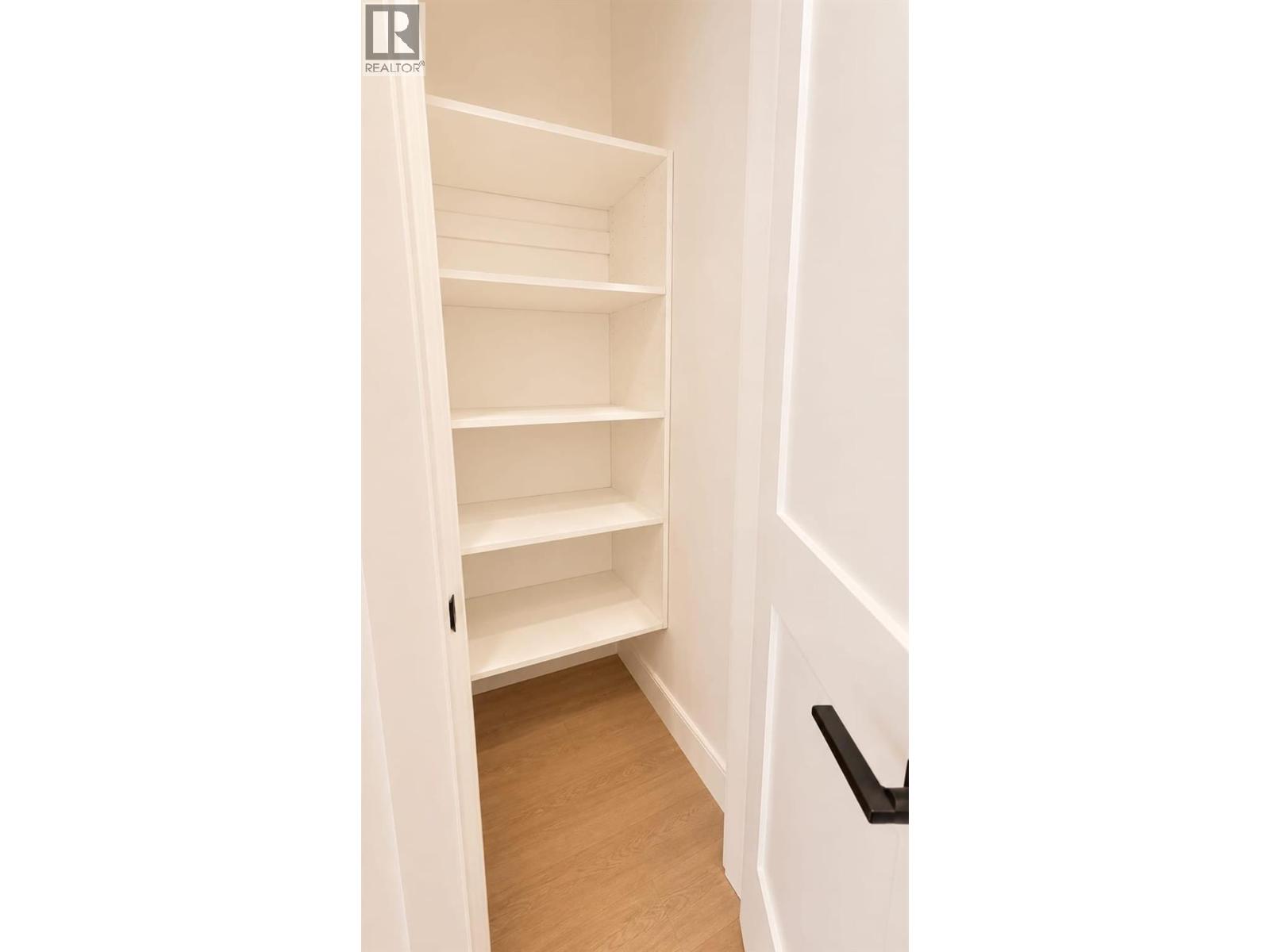 #1 304 Sumac Road - 21