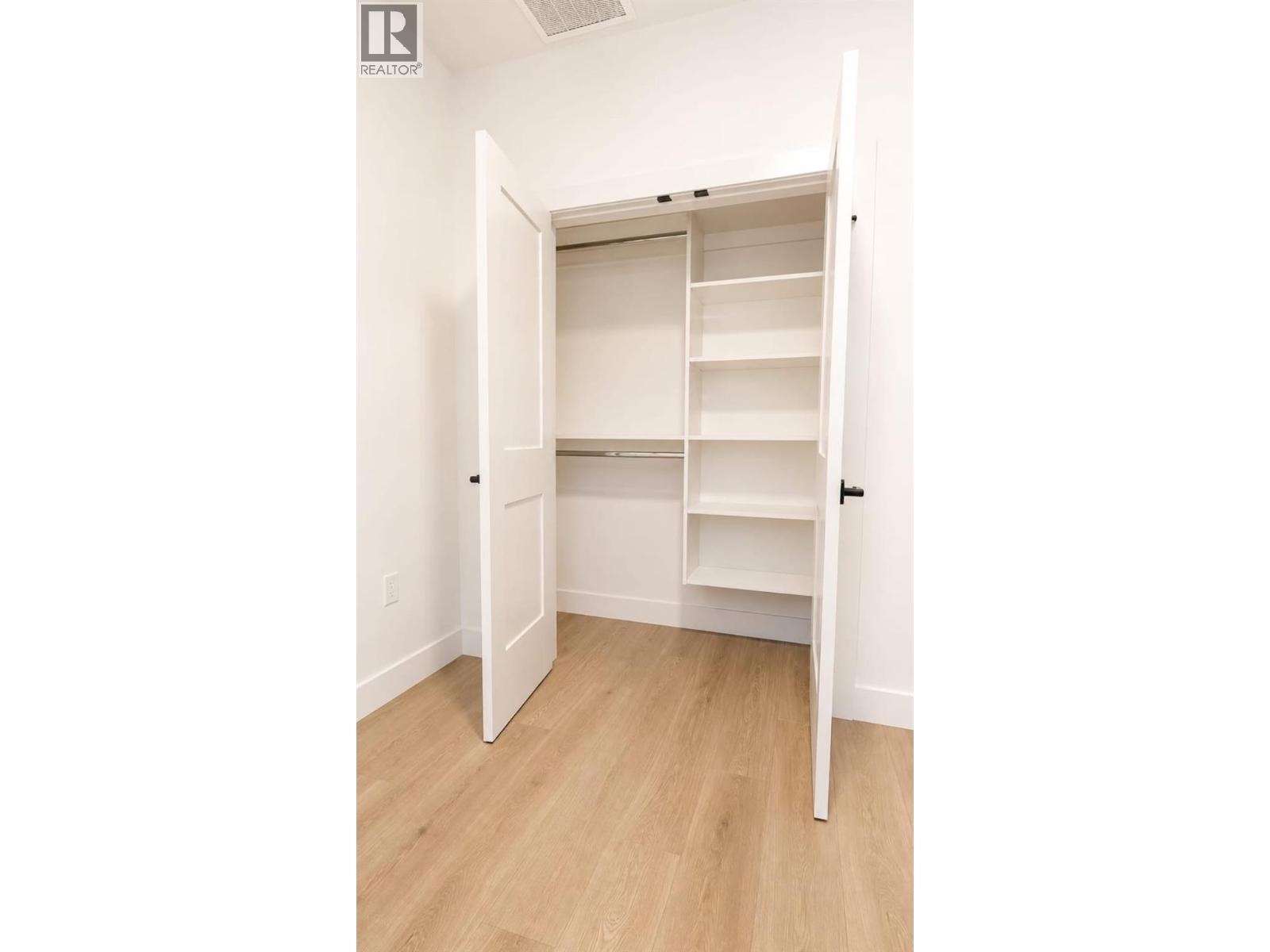 #1 304 Sumac Road - 27