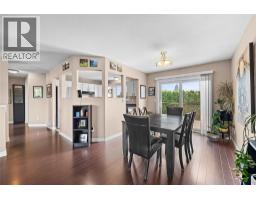 Full bathroom - 1409 Springfield Road, Kelowna, BC V1Y5V2 Photo 7