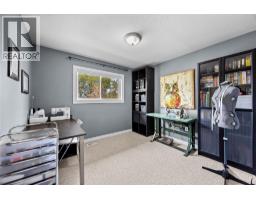 1409 Springfield Road, Kelowna, BC V1Y5V2 Photo 14