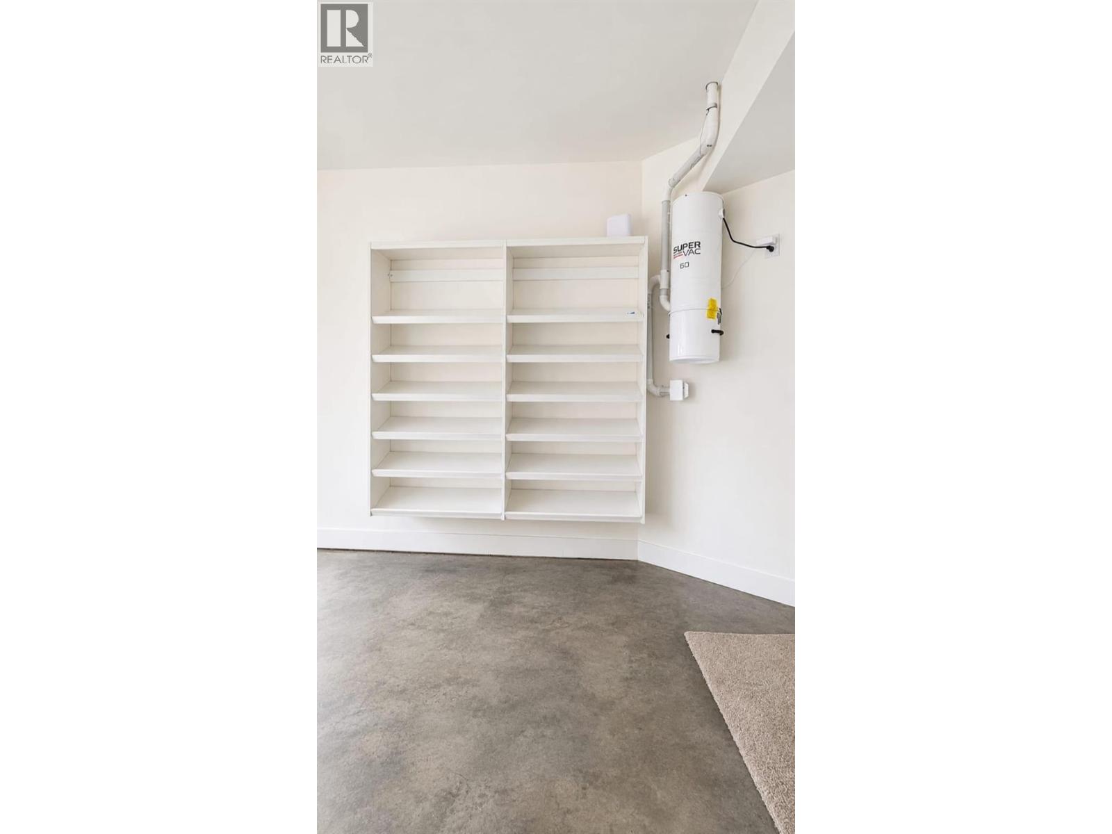 #1 304 Sumac Road - 24