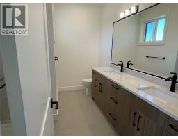 Kitchen - 304 Sumac Road Unit# 1, Kelowna, BC V1X6W8 Photo 12